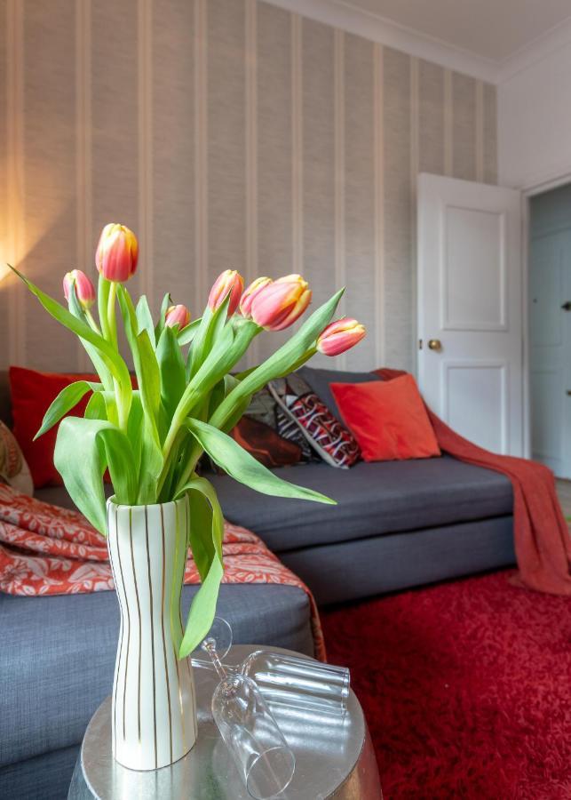 The Wanderlust - 1 Bedroom Apartment L Sleeps 4 With Sofa Bed L Prime Location Plus Free Wifi L Perfect For Business & Leisure Travelers L 15Percent Off Weekly & 20Percent Off Monthly Stays! London Exterior foto